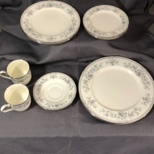 🌟VINTAGE NORTAKE🌟FINE BONE CHINA, BUENAVISTA PATTERN, 2 PLACE SETTINGS, 5Pc EA